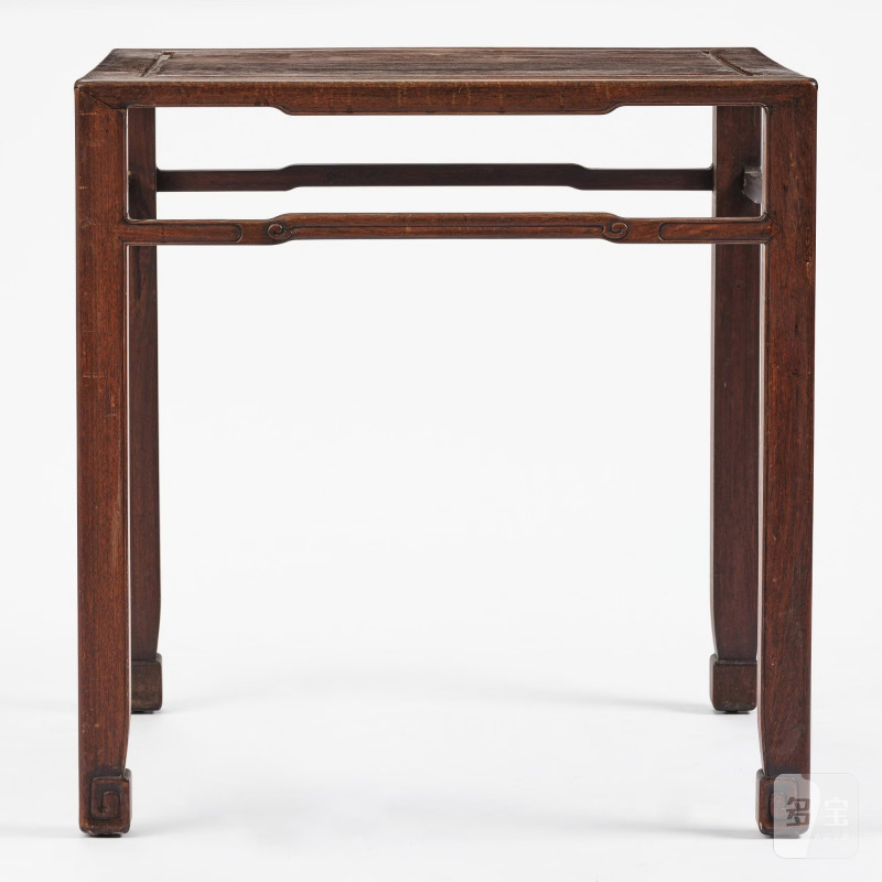 A hardwood table, - 图6
